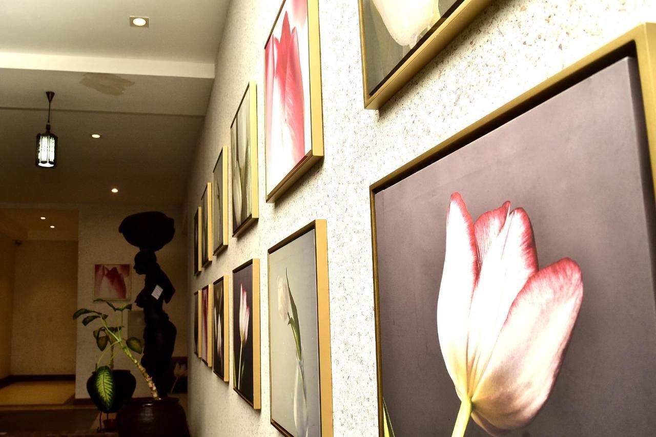 Golden Tulip Ibadan Hotel Exterior photo