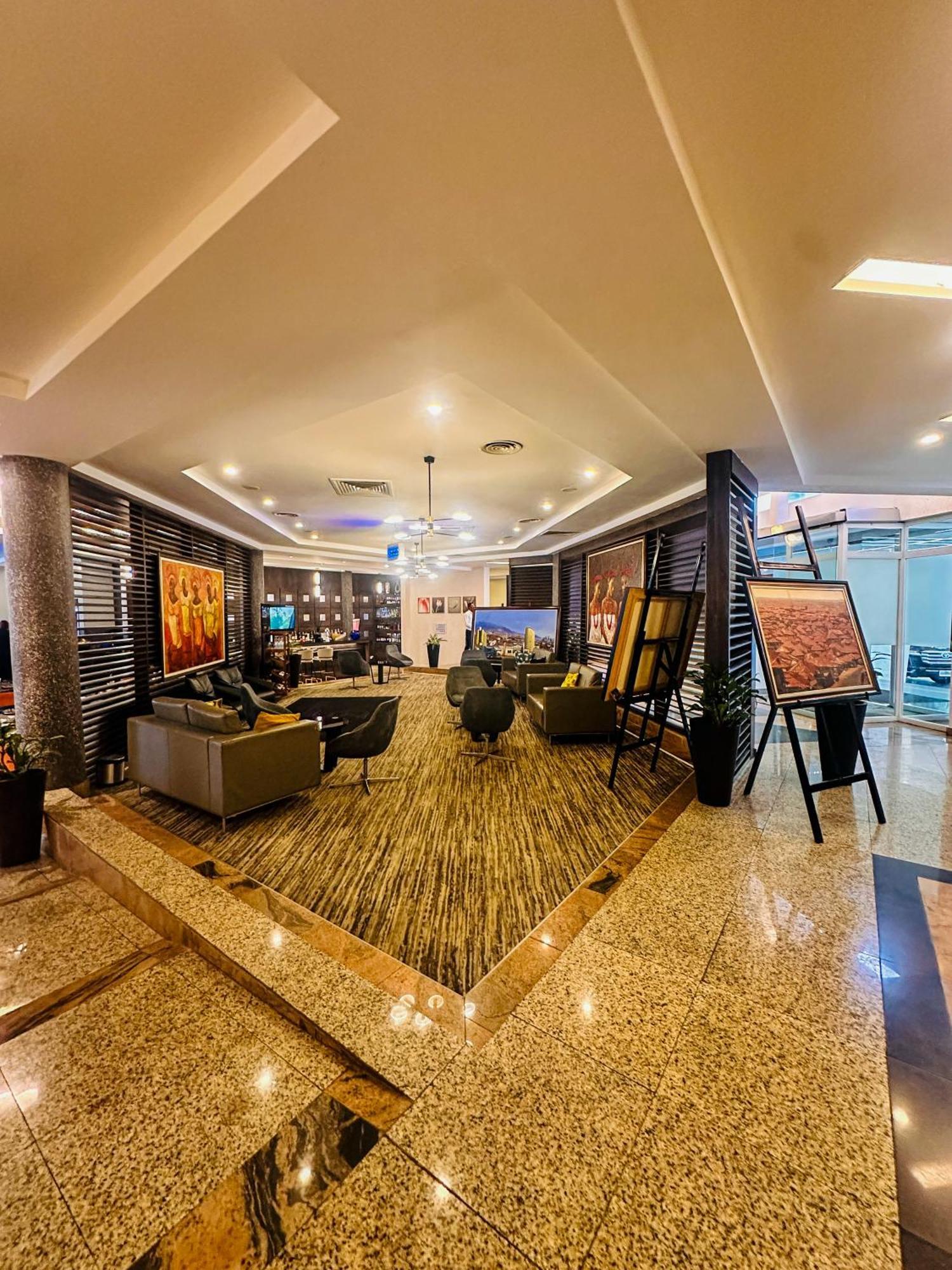 Golden Tulip Ibadan Hotel Exterior photo