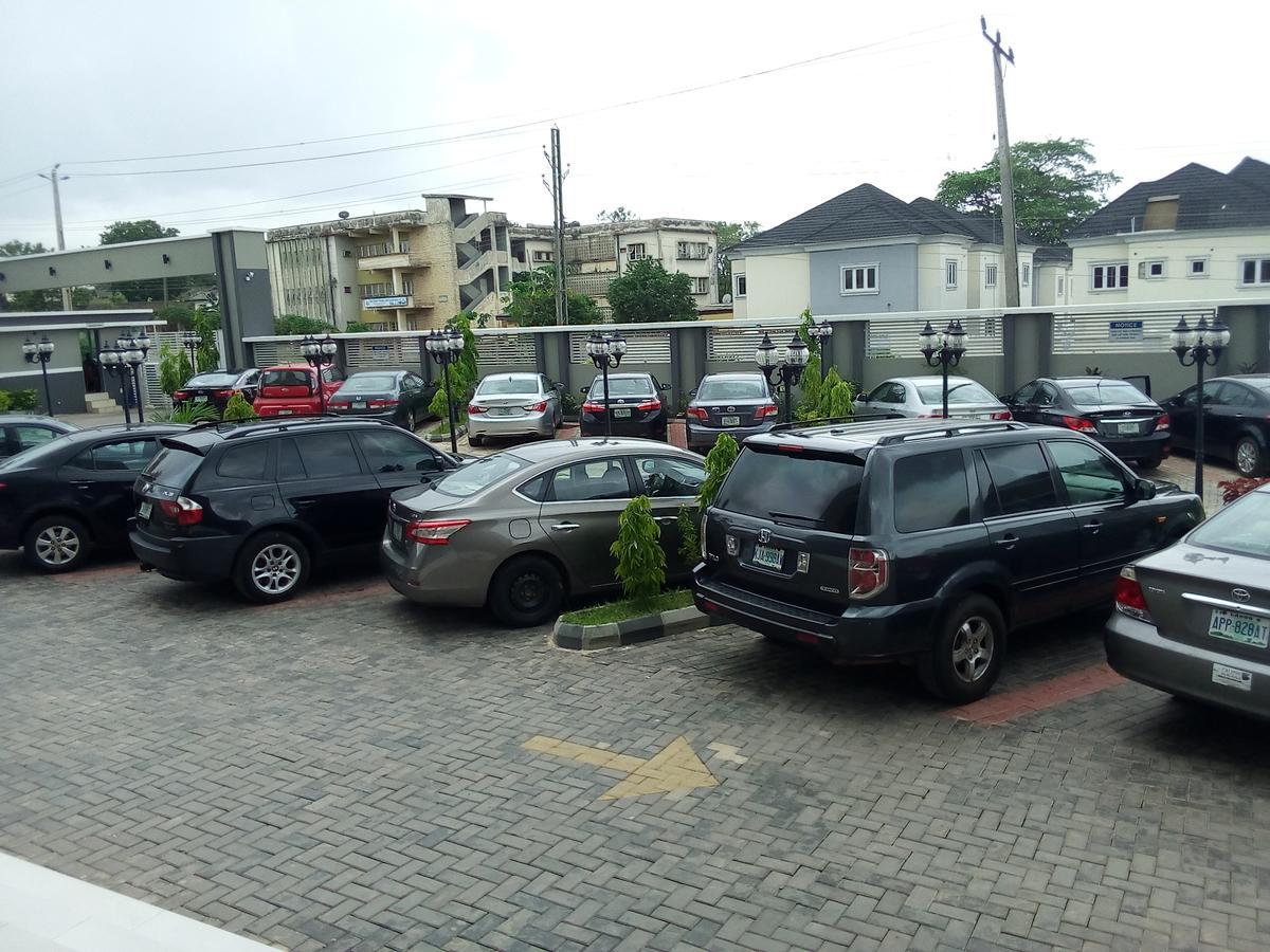 Golden Tulip Ibadan Hotel Exterior photo